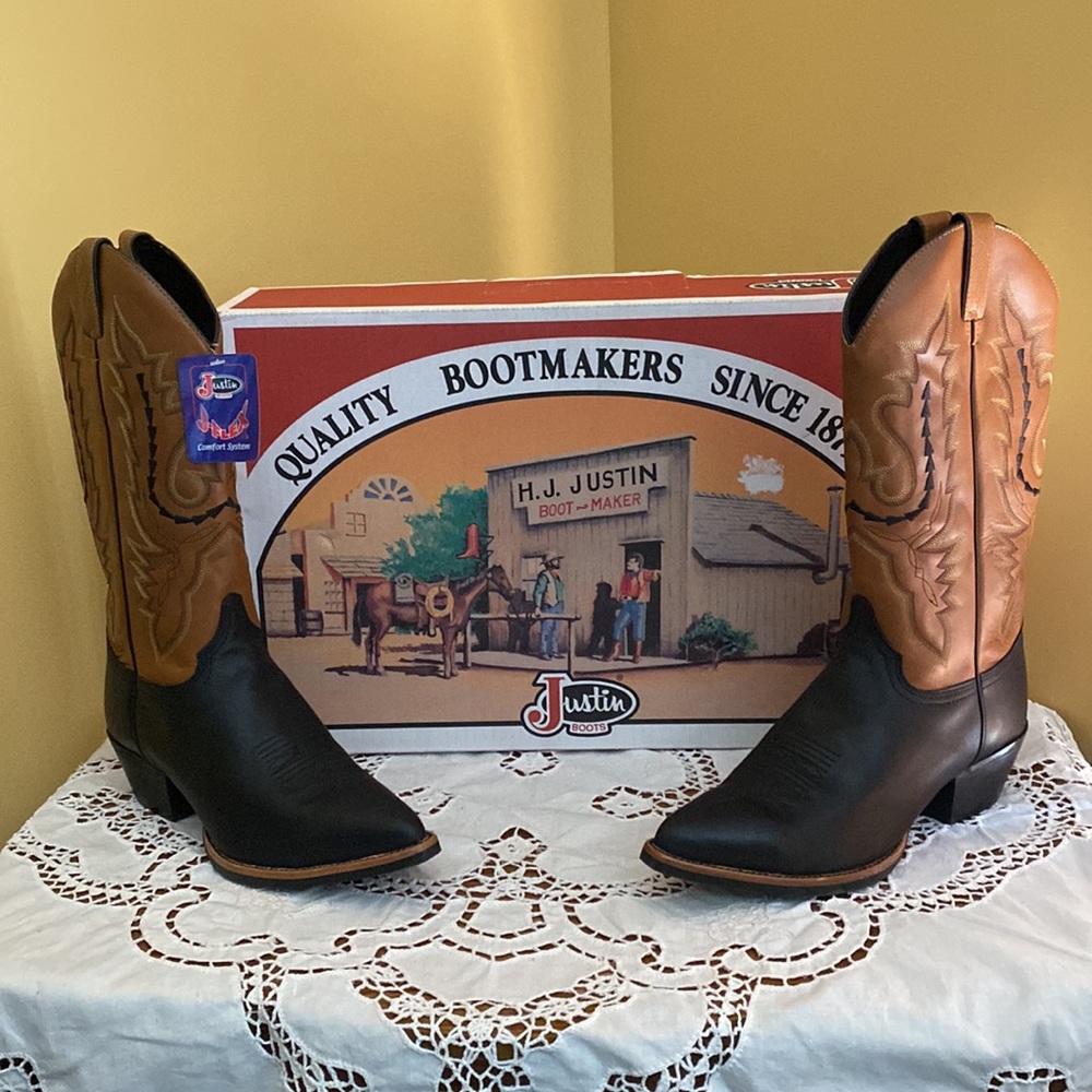 Price Reduced! New Justin Black & Tan Garment Calf Leather Cowboy Cowgirl Boot